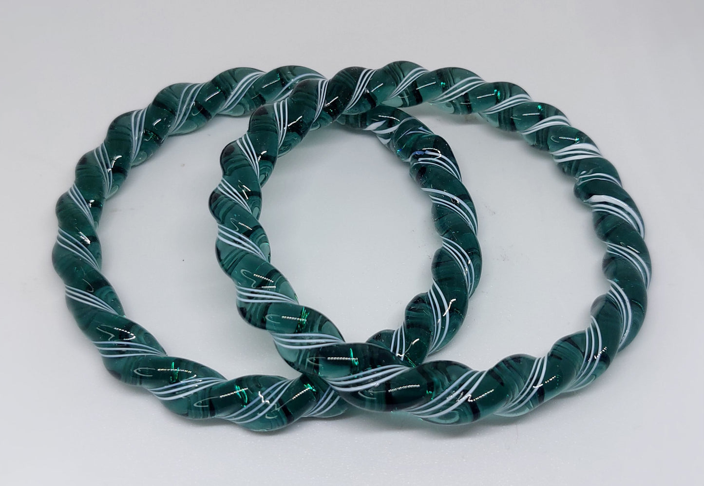 NY Lifestyles Twisted Design Crystal Glass Bangle – Handmade, Colorful Bohemian Glass Jewelry for Women, Lightweight & Unique, Fashionable Ethnic Bracelet (Sea Green)