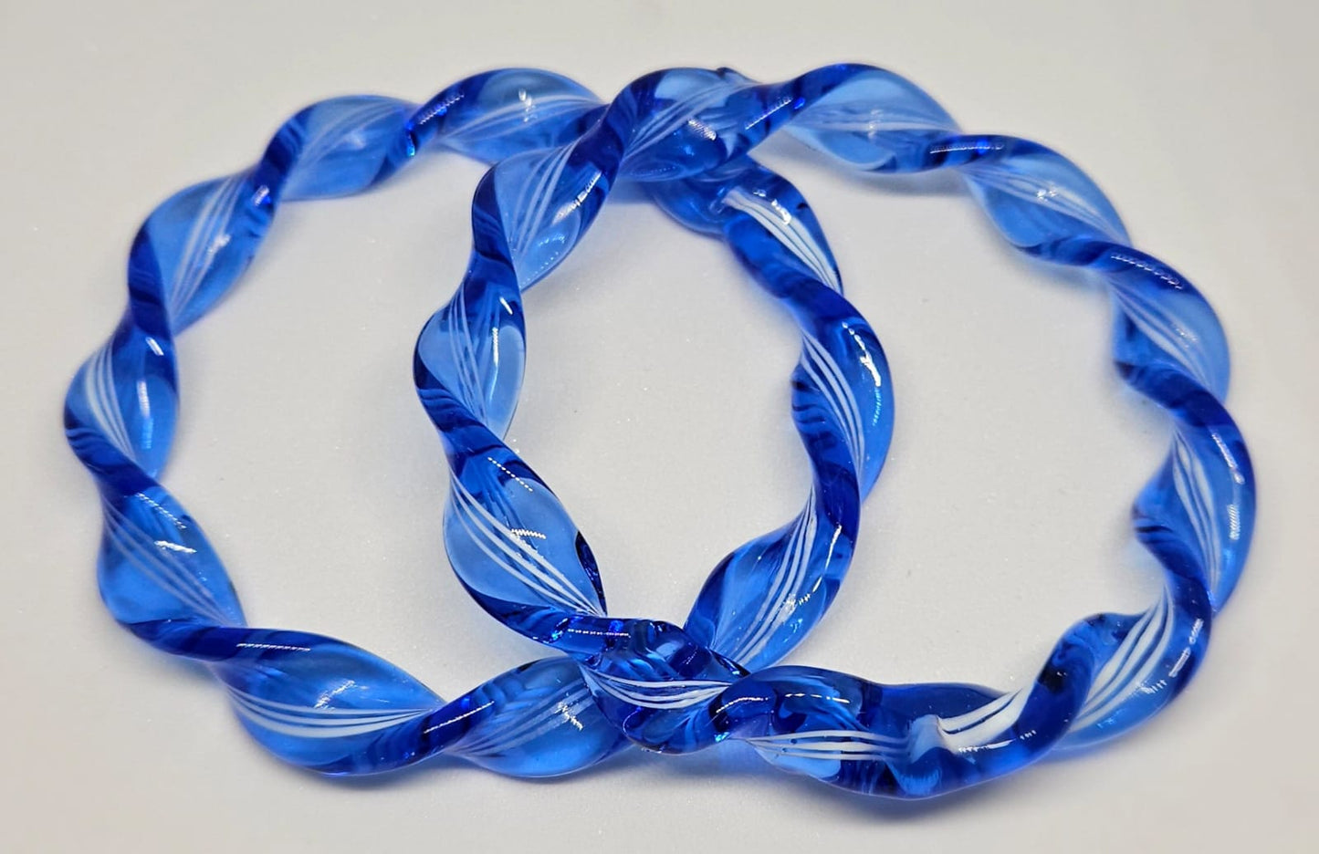 NY Lifestyles Twisted Design Crystal Glass Bangle – Handmade, Colorful Bohemian Glass Jewelry for Women, Lightweight & Unique, Fashionable Ethnic Bracelet (Blue)